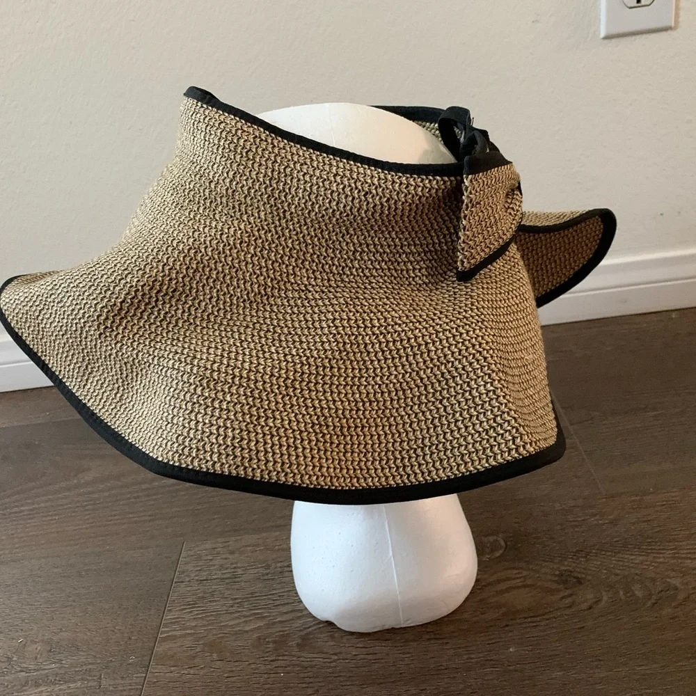 Visor - Picture 1 of 5